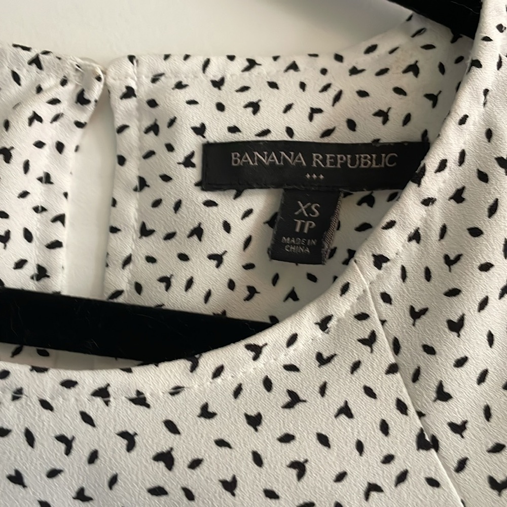Puff Sleeve Blouse - Picture 2 of 4